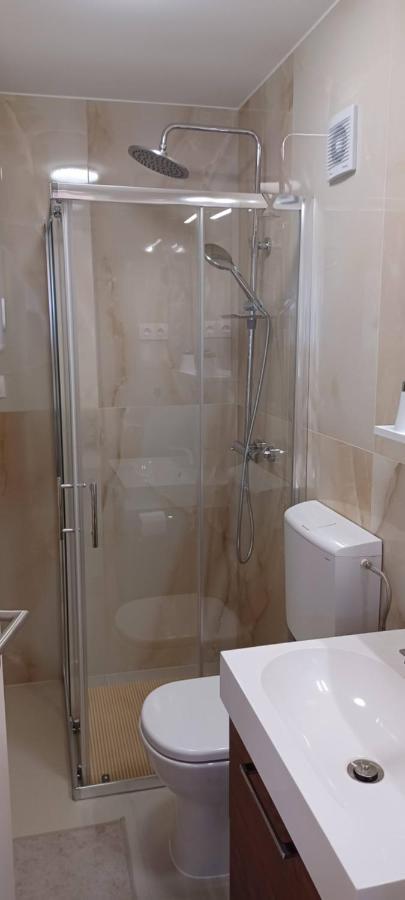 Studio Apartman Four Pearls Karlovac Luaran gambar